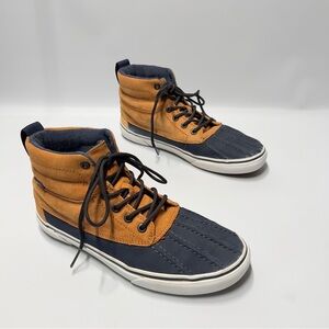 VANS Men’s Size 9.5 Baby Tan Lace Up Duck Boot